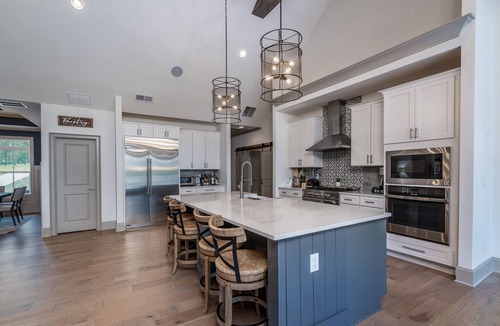 Eatonton House | Harmony Bay Breathtaking Lake View with pool