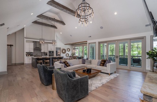 Eatonton House | Harmony Bay Breathtaking Lake View with pool