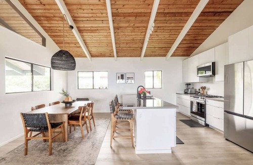 Kealakekua House | Harmony House Summary