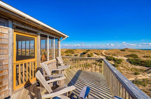 Avon House | Hatteras Solrise 386