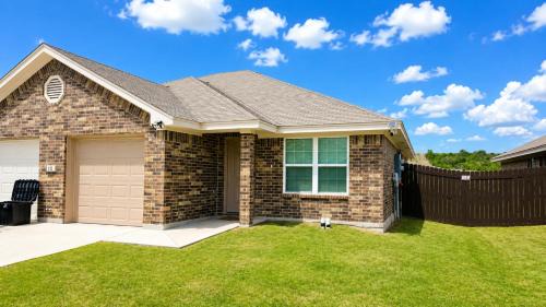 Copperas Cove Apartment | Haven on the Hill, Modern 3BR Near Fort Cavazos