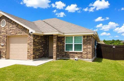 Copperas Cove House | Haven on the Hill, Modern 3BR Near Fort Cavazos