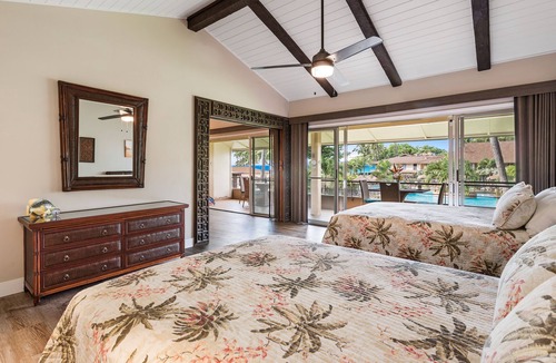 Lahaina Condo | Hawaii Life Presents "Aloha'Kai" MKV E-292 Newly Remodeled 1BR/1BA- Sleeps 6