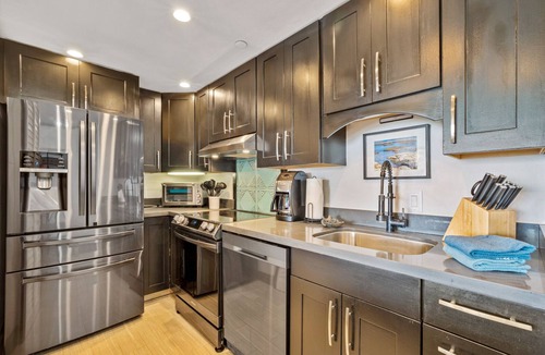 Kahana Condo | Hawaii Life Rentals - Kahana Ocean Front