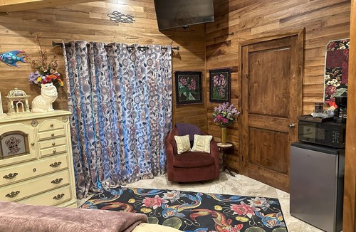 Paukaa Bed & Breakfast | Hawaii Magic Skies Farmstay