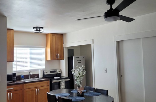Makaha Apartment | Hawaii Studio directly across the street from the Ocean in the west side!