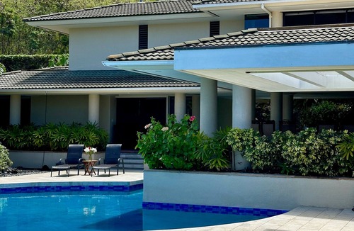 Kahaluu-Keauhou House | 🏖️Hawaiian Upscale Estate | AC & Private Amenities | Ocean View!