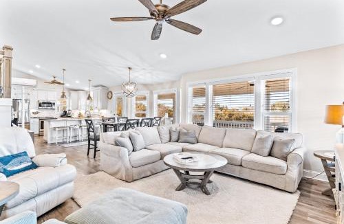 Holden Beach House | HB202 Top Cabin II