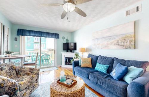Holden Beach House | HB272 Sunshine Ally - Captain's Villa 9-C