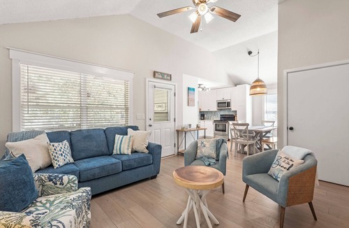 Colington House | Heaven At The Sound: Fully Remodeled | Dogs OK
