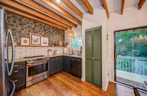 Big Canoe Cabin | Heavenly mountain escape in Big Canoe! Golf & Lake