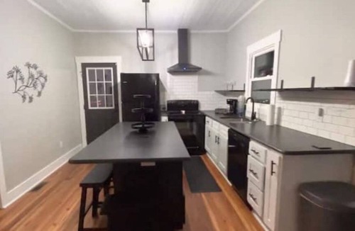 Mount Airy House | Helen's Grace Haven