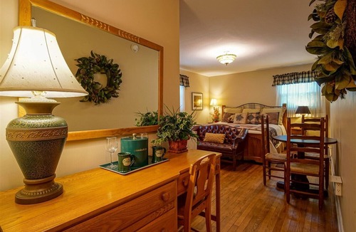 Blowing Rock Hotel | Hemlock Inn
