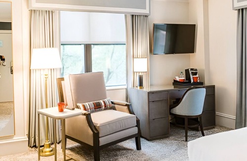 Charlotte Center City Hotel | Heritage-Style Hotel Near Charlotte Convention Center and City Attractions