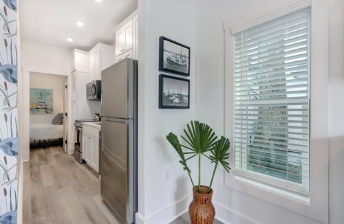 Thunderbolt Cottage | Herrin Hideout - in the heart of the Lowcountry by Lucky Savannah