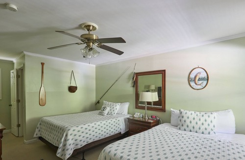 Chimney Rock Hotel | Hickory Falls Guesthouse