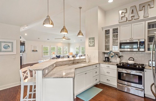 Corolla House | Hidden Gem: Private Pool | Hot Tub | Tiki Bar
