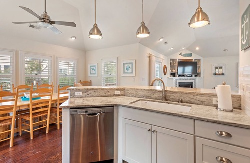 Corolla House | Hidden Gem: Private Pool | Hot Tub | Tiki Bar
