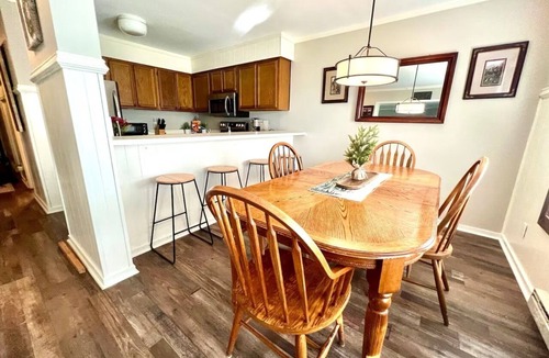 Banner Elk Condo | Hidden Gem Resort Pool/HotTub/Biking/Hiking!