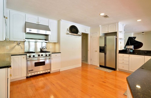 Gainesville House | Hidden Lake Sprawling Home on Private Lake with optional Guest House close to UF