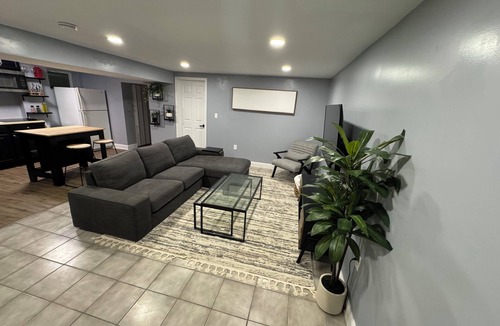 Suitland Apartment | Hidden Oasis 5 mins from DC