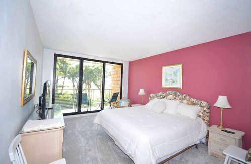 West Beach Village House | Hideout at Shipwatch - On The Beach