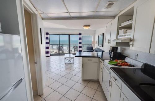 Myrtle Beach House | High Floor - Direct Oceanfront with Amazing Views!