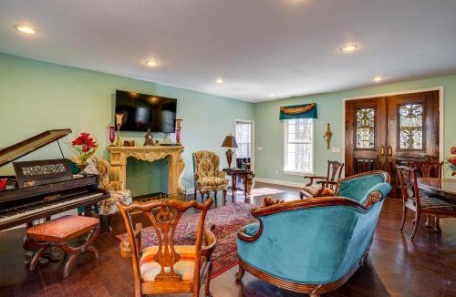 Wildwood House | Hike, Fish & Explore Chattanooga! Lake-View Home