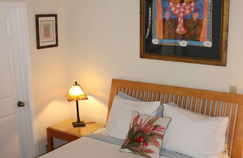 Honaunau-Napoopoo Bed & Breakfast | Hilltop Oceanview Accommodations in Kealakekua Bay, Hawaii