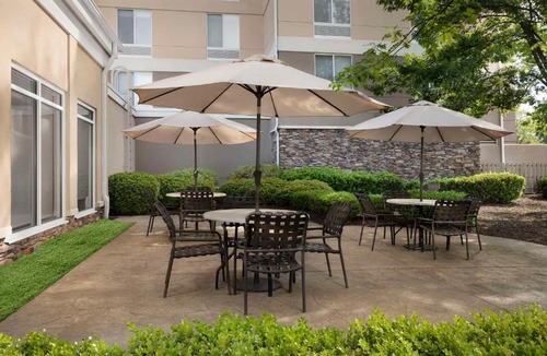 Northeast Raleigh Hotel | Hilton Garden Inn Raleigh Capital Blvd I-540