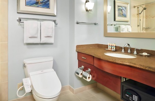 Honolulu Resort | Hilton Hawaiian Village Studio - Many Dates Available!