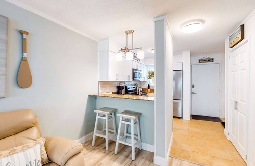 Palmetto Dunes Villa | Hilton Head Resort Villa with AC, pool, hot tub, tennis - near beach & golf