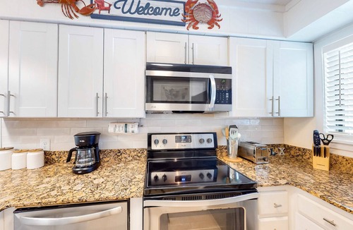 Palmetto Dunes Villa | Hilton Head Resort Villa with AC, pool, hot tub, tennis - near beach & golf