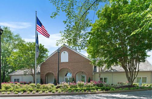 Berkeley Resort | Hilton Vacation Club The Historic Powhatan Williamsburg