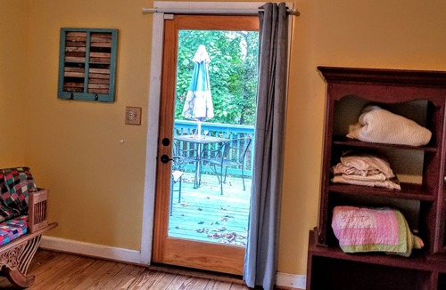 Murdock - Linden Cottage | Historic Asheville Cottage, Walk Downtown, Updated