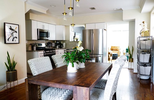 Washington Highlands House | Historic Charm meets Modern Luxury in Washington DC Rental