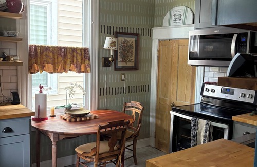 North Chesterfield House | Historic home in downtown Richmond by the James River