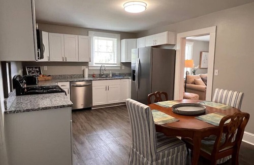 Greer Apartment | Historic Home in Downtown Greer Shop,Eat & Sleep