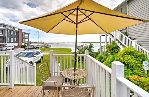 Swansboro Apartment | Historic Swansboro Studio w/Intracoastal View!