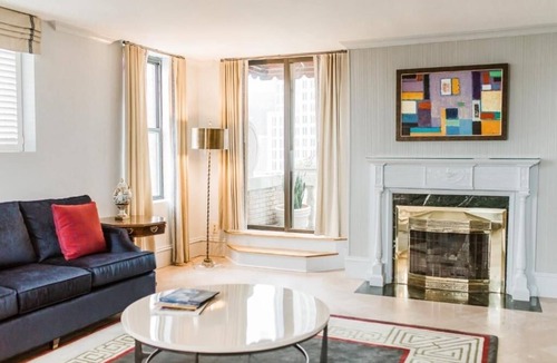 Charlotte Center City Hotel | Historic Uptown Hotel Near Spectrum Center With On-Site Restaurant and Parking