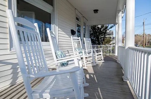 Cape Charles House | Historic Victorian Gem near Beach—Golf Cart Included!