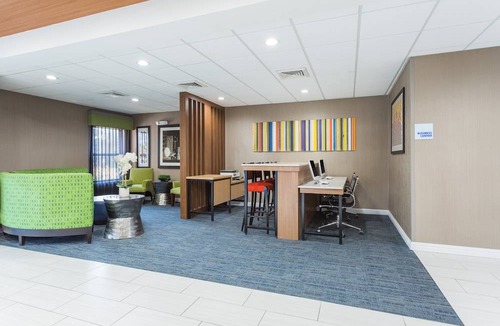 Plymouth Hotel | Holiday Inn Express - Plymouth, an IHG Hotel