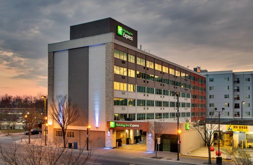 Downtown Hotel | Holiday Inn Express Washington DC Silver Spring, an Ihg Hotel