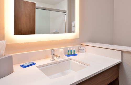 Brownwood Hotel | Holiday Inn Express Early by IHG