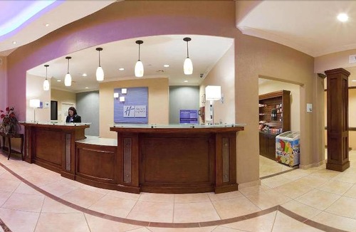 Barker Hotel | Holiday Inn Express Hotel & Suites Katy, an IHG Hotel