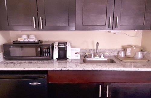 Lawrenceville Hotel | Holiday Inn Express Hotel & Suites by IHG