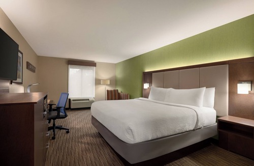 Cumming Hotel | Holiday Inn Express Hotel & Suites Atlanta-Cumming by IHG