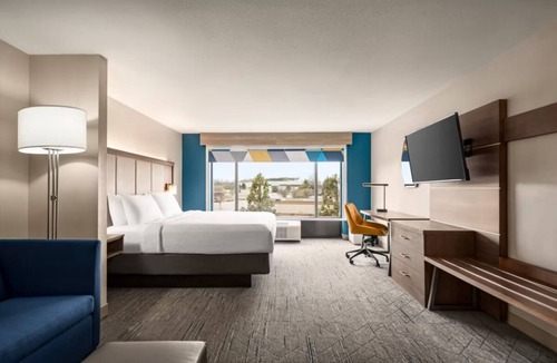 McDonough Hotel | Holiday Inn Express McDonough by IHG
