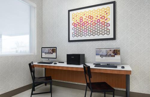 Richmond Hotel | Holiday Inn Express Richmond - Midtown by IHG