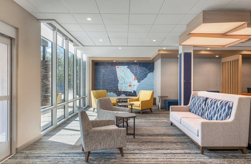 Savannah Hotel | Holiday Inn Express Savannah Gateway by IHG